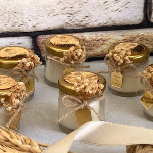 Elegant Gold Quinceanera Candle Favors: Personalized Soy Wax Gifts