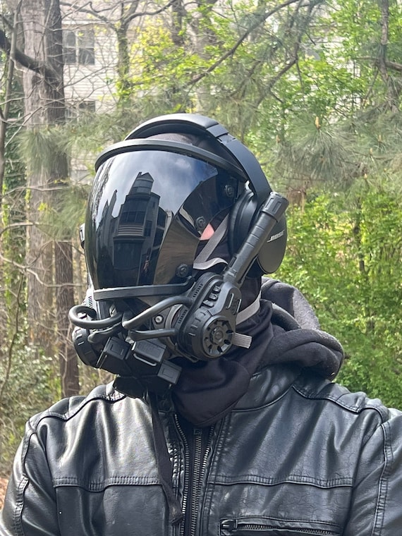 Masque Cyberpunk Casque futuriste de science-fiction Techwear avec visière  teintée -  France