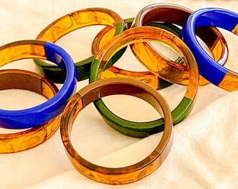 Rigid Vintage Style Acrylic Bangle Bracelet - Two-tone