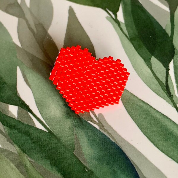 Broche coeur en perles - bijou amour - coeur rouge - cadeau fait main