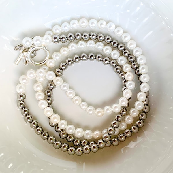 Collier long asymétrique perles d’eau douce et en acier inoxydable - collier sautoir ou double-rang