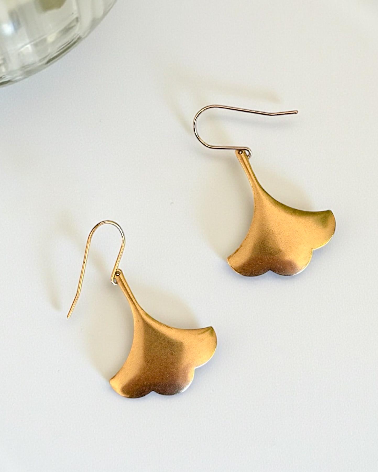 Boucles d'oreilles simples en métal couleur argent, grande