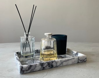 Handcrafted Lilac Marble Vanity Tray – Elegant Organizer for Perfume & Jewelry