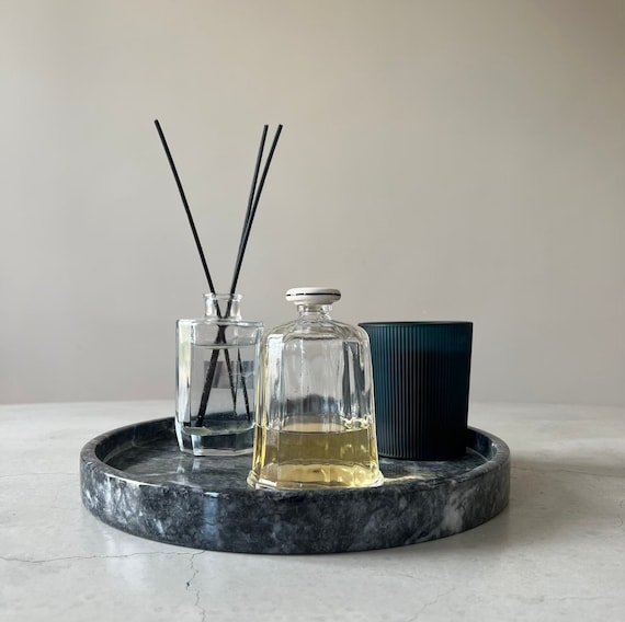 Handcrafted Round Dark/Gray Marble Vanity Tray – Luxury Perfume, Jewelry & Skincare Organizer