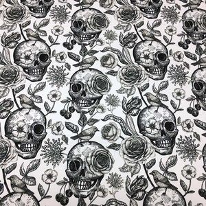 Schwarz Weiß Pop Art Blumen Schädel Polsterstoff, Alexander Henry Stoff Schüttgut, Halloween Stoff Canvas, Blumenschädel Nahtlos