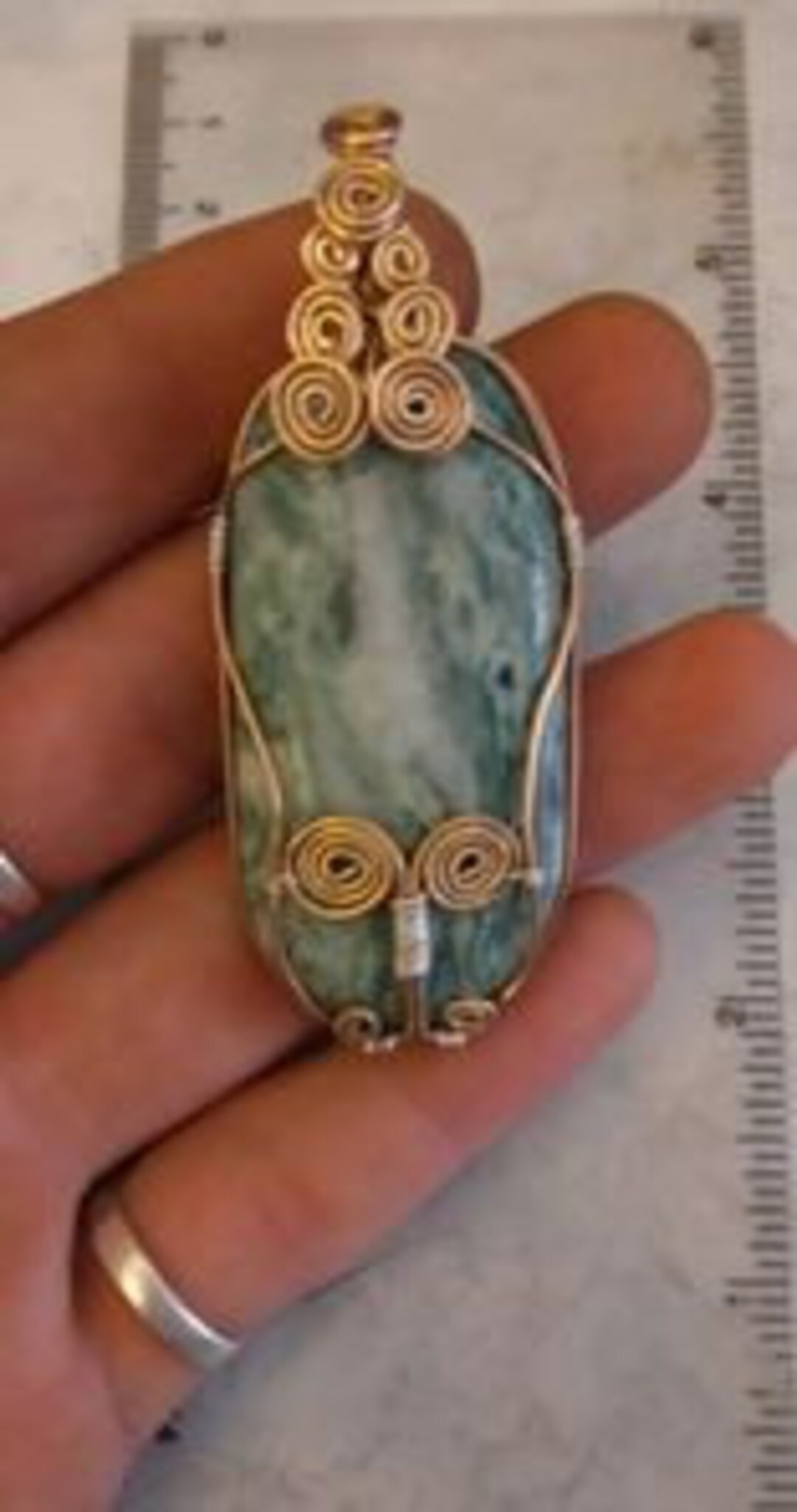 Serpentine Quartz Crystal & Gold Pendant/necklace/quartz/white/green