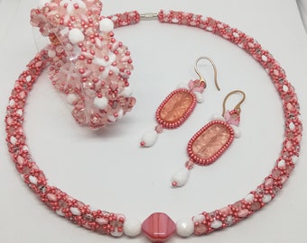 Ensemble super duo rose, ensemble de bijoux romantiques, ensemble de bijoux faits main, ensemble de bijoux faits main rose-blanc