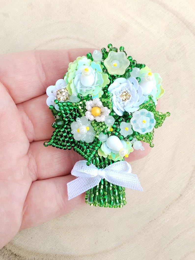 DIY-TUTORIAL Beaded Flower Bouquet Brooch Tutorial, Bead Embroidery ...