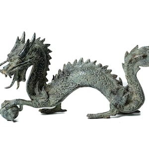 Estatua de bronce del dragón de 10 pulgadas / 25 cm de largo, dragón chino, animal místico, hecho a mano, decoración de la habitación, regalo para ella, aniversario, decoración de la boda