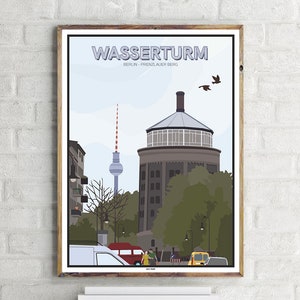 Puede incluir: Un póster de estilo retro con el texto "Wasserturm Berlin - Prenzlauer Berg" en letras rojas y negritas. El póster presenta una torre de agua gris con una torre a rayas rojas y blancas en el fondo. El póster tiene un cielo azul con dos pájaros volando en la esquina superior derecha.