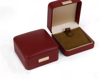 Boîte à Pendentif en Cuir Artificiel Marron/ Rouge – Écrin Bijou Élégant, Coffret Cadeau luxe pour Bijoux Précieux