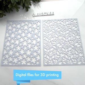 Puede incluir: Dos láminas blancas impresas en 3D con diferentes diseños. La lámina de la izquierda tiene un patrón de pequeñas flores. La lámina de la derecha tiene un patrón de hojas. El texto "Archivos digitales para impresión 3D" está impreso debajo de las láminas.