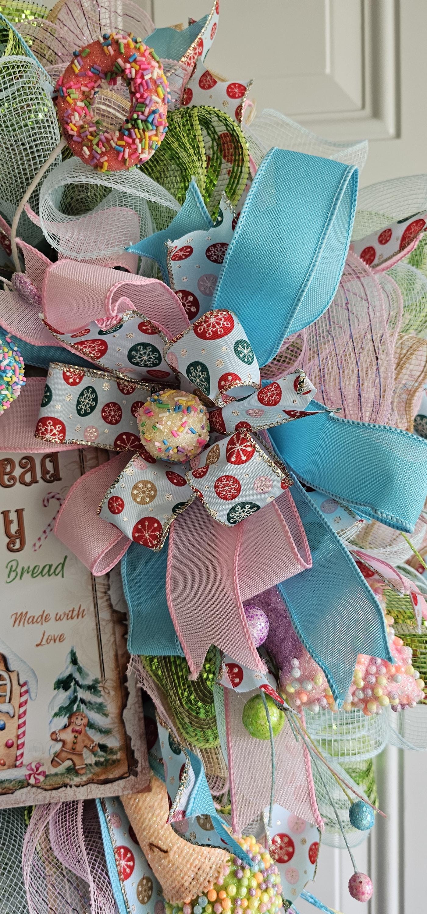 Gingerbread Bakery Christmas Wreath, Candy Cane Holiday Decor - Etsy