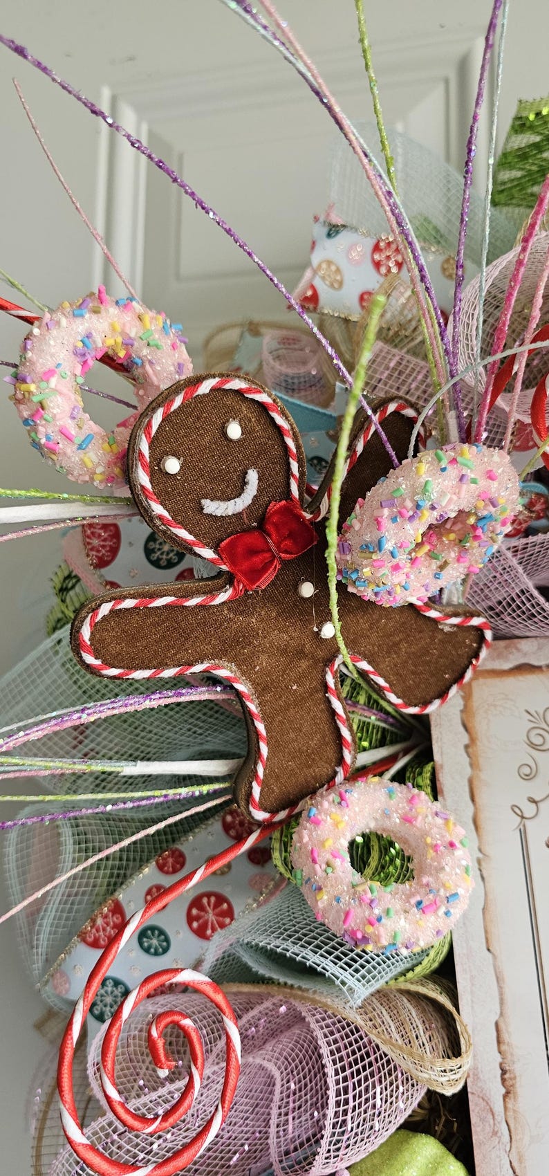 Gingerbread Bakery Christmas Wreath, Candy Cane Holiday Decor - Etsy