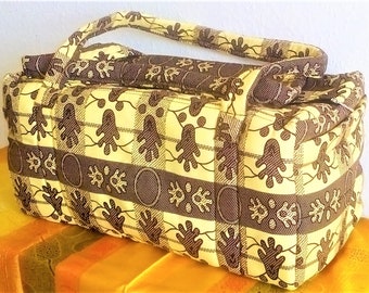 Quilted travel bag made of real Wax fabrics!