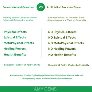 以下が含まれることがあります： 天然石と人工的に作られた石の効果を比較した図解です。天然石の効果は、身体的、精神的、形而上的、治癒力、健康上の利点としてリストされています。人工的に作られた石の効果は、身体的、精神的、形而上的、治癒力、健康上の利点がないとリストされています。また、天然石は少し高価ですが、すべて良い効果があるのに対し、人工的に作られた石は安価で、性格に良い影響を与えないとも書かれています。図解には「AMY GEMS」というテキストが含まれています。