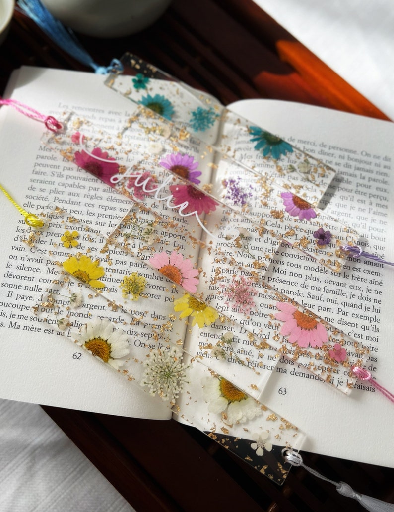 Resin bookmark with dried flowers zdjęcie 8