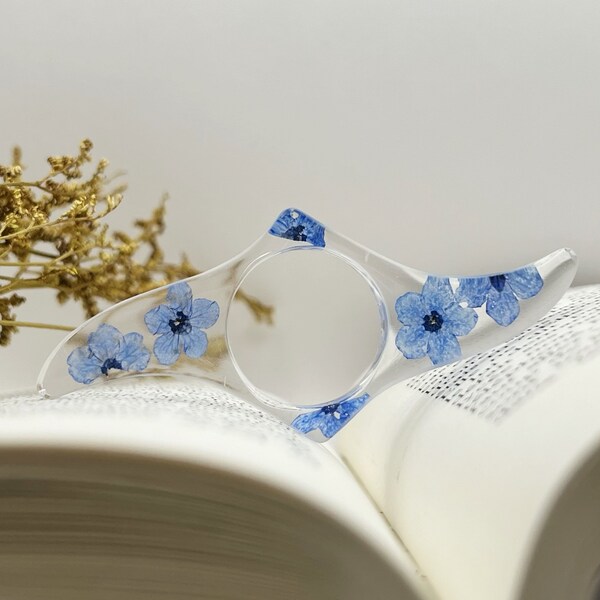 Bague de lecture en résine avec fleurs séchées - Porte-page résine - baguier de lecture résine fleur incrustée