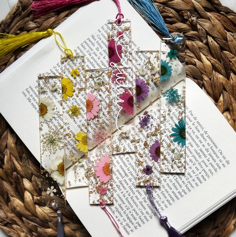 Resin bookmark and reading ring lot with customizable dried flowers image 3