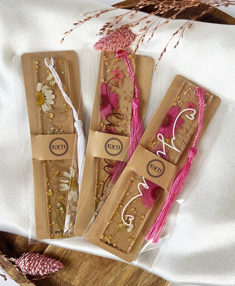 Resin bookmark with dried flowers zdjęcie 1