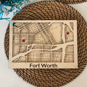 Carte de la ville de Forth Worth, carte sur mesure, carte personnalisée découpée au laser, art mural topographique, cadeau de mariage unique où nous avons rencontré la carte