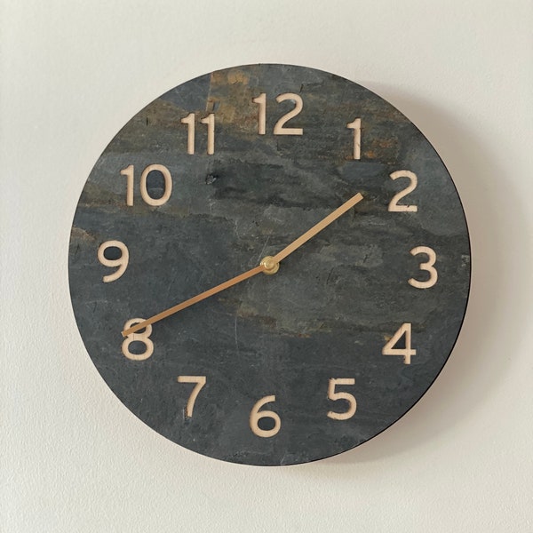 Horloge murale élégante en ardoise avec texture minimaliste dorée, grande horloge murale, horloge murale de 61 cm