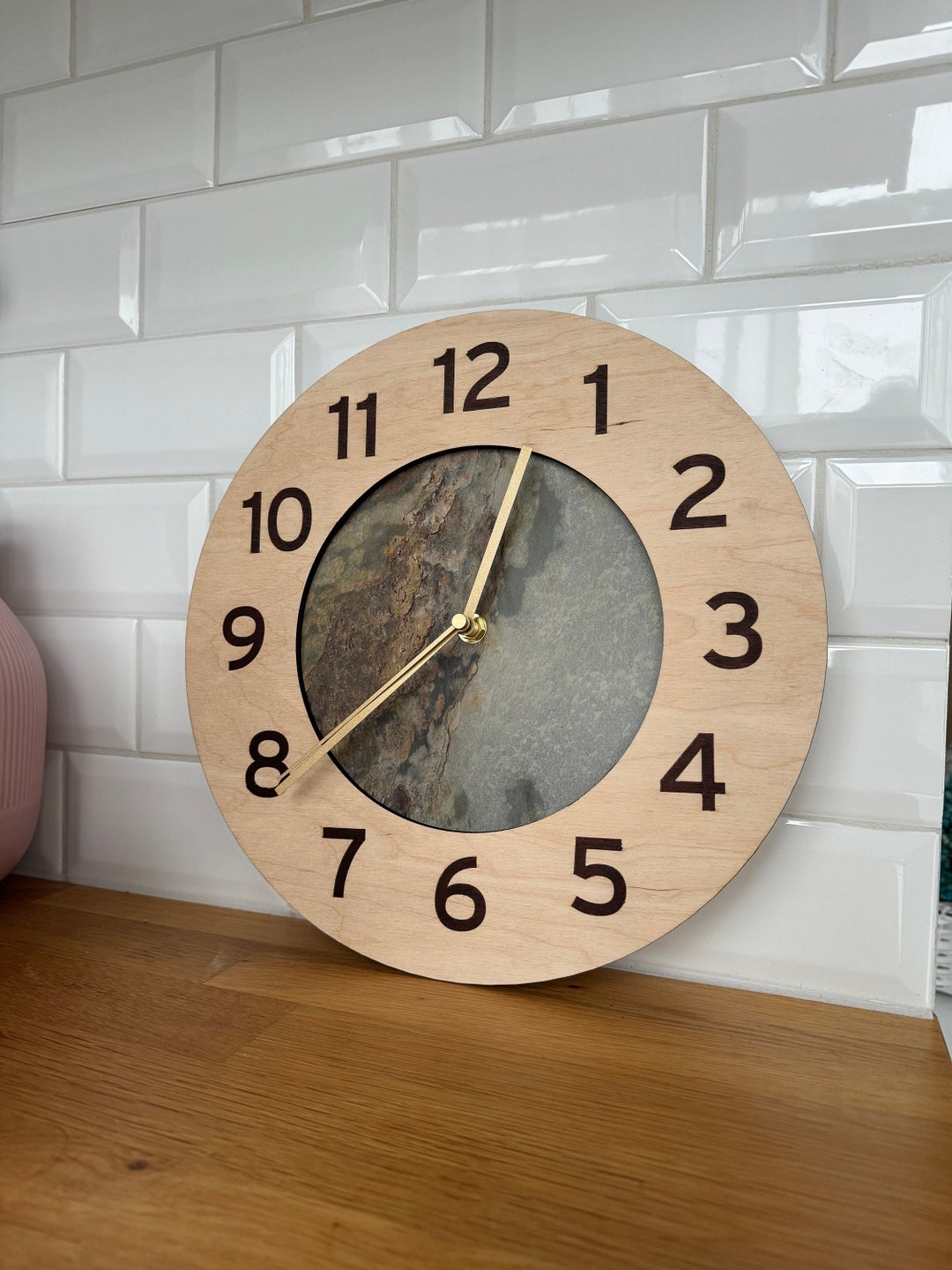 Holz und Stein Mix Wanduhr, Wohndekoration, einzigartiges Geschenk