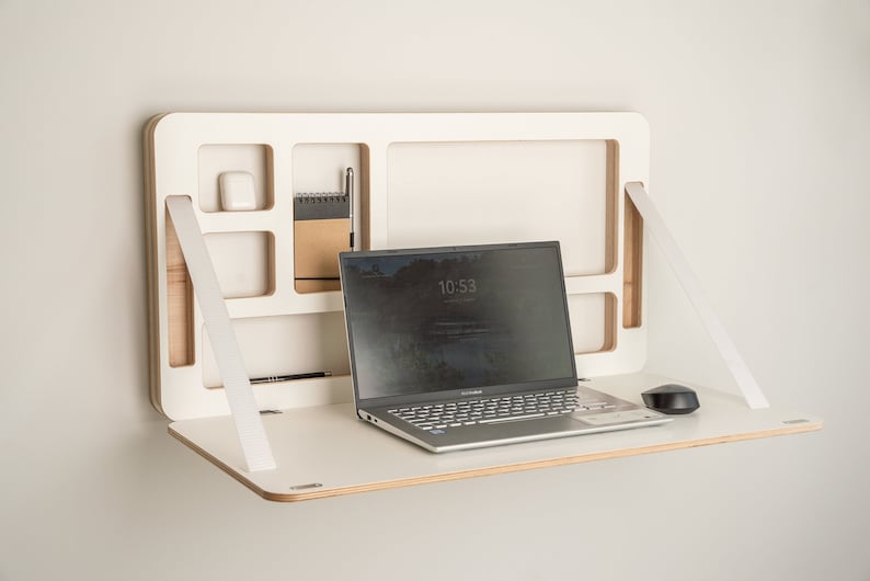minimalist desk