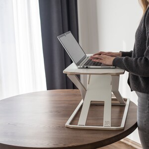 Modern Converter Standing Desk 画像 9