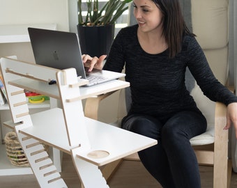 Standing desk converter