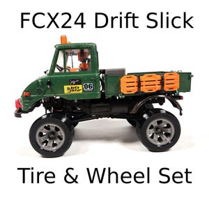 FCX24/FCX18 Drift Slick Tire and Wheel Set