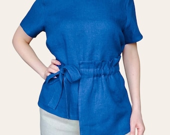 Chemisier en lin à manches courtes, haut en lin unique, chemise d'été nouée sur le côté, vêtements en lin pour femme, haut en lin bleu