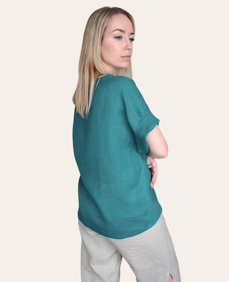 Blusa de lino, top envolvente de lino, top de lino de talla grande, blusa de cuello en V de manga corta, camisa casual para mujer imagen 6