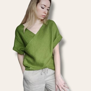 Blusa de lino, top envolvente de lino, top de lino de talla grande, blusa de cuello en V de manga corta, camisa casual para mujer 20. moss green