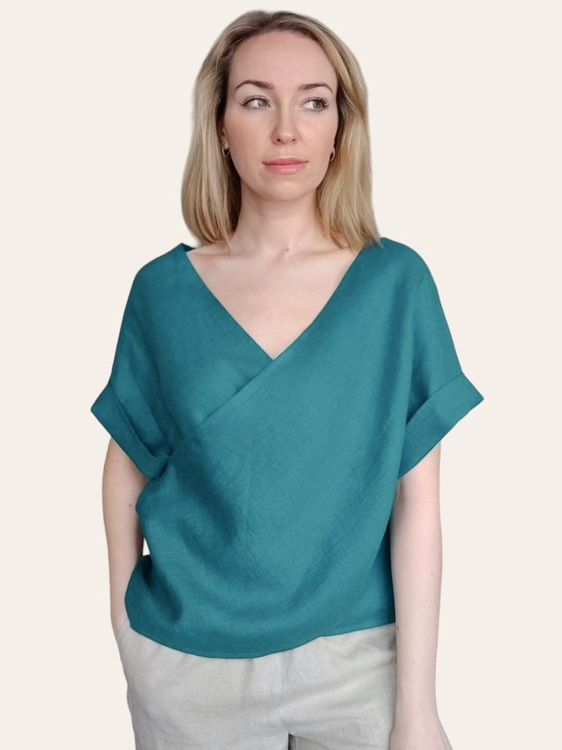 Blusa de lino, top envolvente de lino, top de lino de talla grande, blusa de cuello en V de manga corta, camisa casual para mujer 28. turquoise