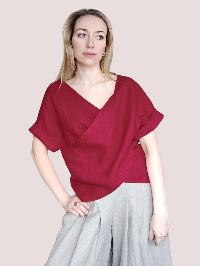 Blusa de lino, top envolvente de lino, top de lino de talla grande, blusa de cuello en V de manga corta, camisa casual para mujer 31. ruby