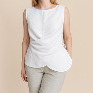 Blusa envolvente de linho sem mangas, blusa feminina drapeada com amarração lateral, camisa elegante com bainha tulipa, linda blusa de linho rosa, roupa de verão exclusiva imagem 7