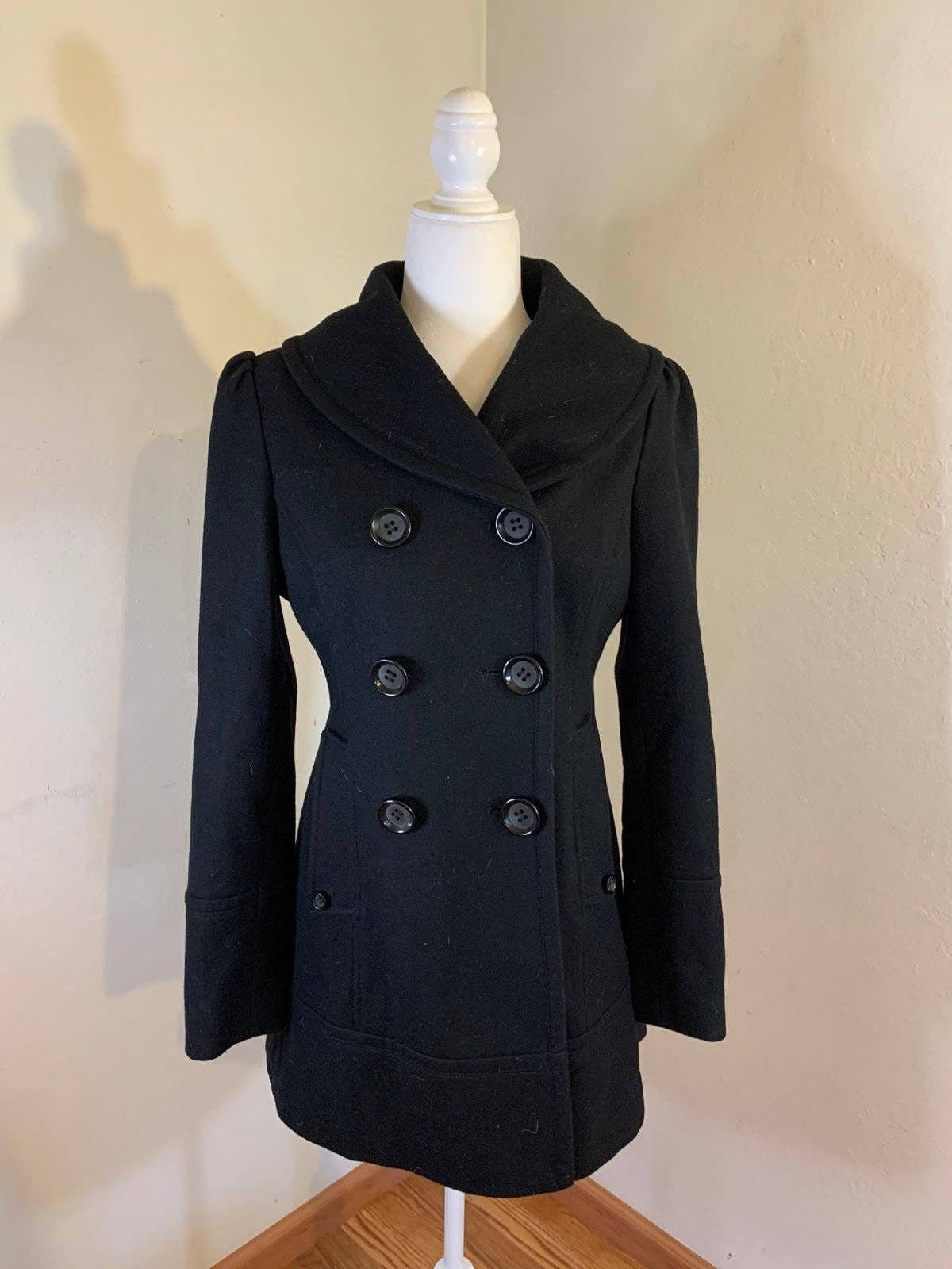 guess black pea coat