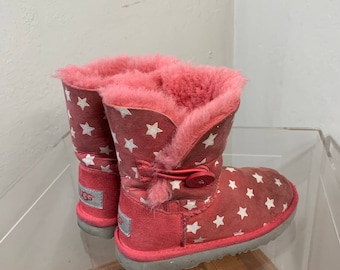 kids size 4 ugg slippers