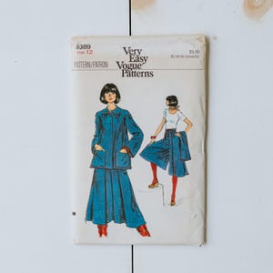 70s Vintage Vogue #9389 UNCUT Misses&#39; Jacket and Culottes Size 12