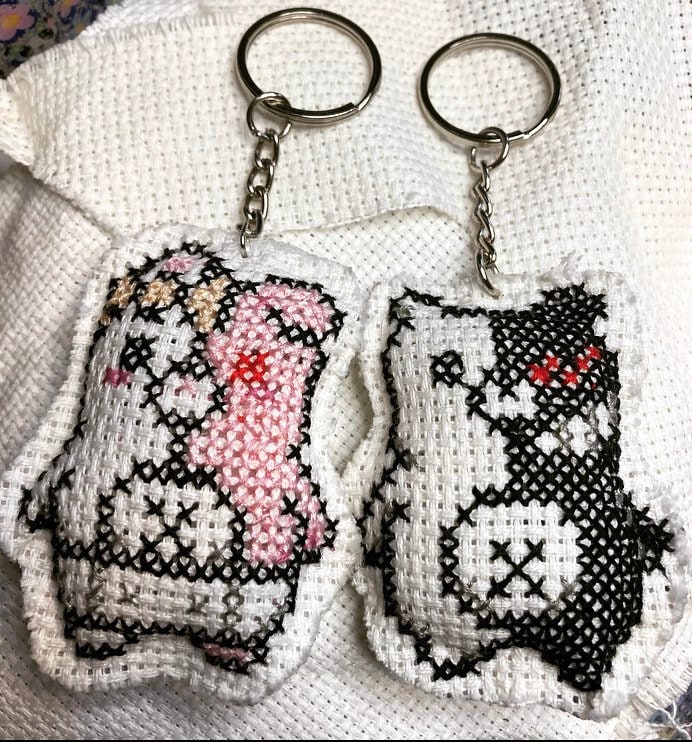 FO] Tiny cross stitch projects I made! Perfect for keychains. Self-drafted  : r/CrossStitch