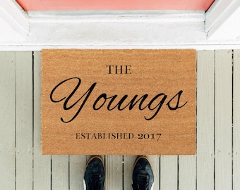 パーソナライズされた家族の名前の玄関マット：天然コイヤーウェルカムマット