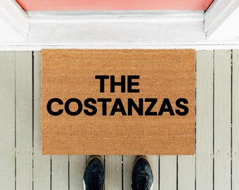 Die Costanzas Fußmatte | Seinfeld TV Show, lustiges Housewarming Geschenk