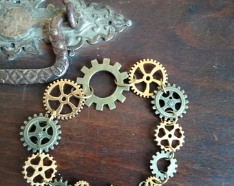 Bracelet femme réglable assemblage engrenages inspiration steampunk