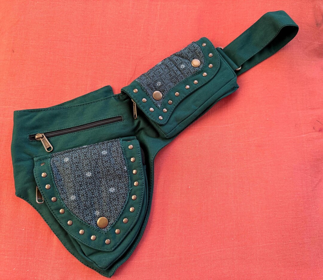 Festival Rave Belt - Utility Hip Bag - Multi-pocket Belt for Handsfree ...