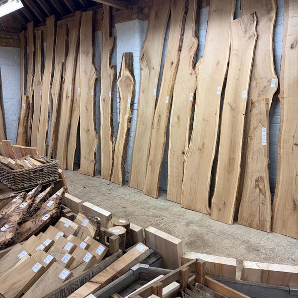 Bois de construction anglais séché au four Live Edge Bois de feuillus Orme Chêne Frêne Lames de bois Dalles Pièces artisanat du projet de travail du bois Pyrogravure Toutes les tailles disponibles