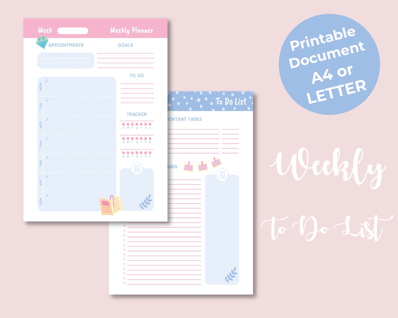 Op de afbeelding: Printbare wekelijkse planner- en to-dolijst sjablonen in roze en blauw met ster- en boekillustraties. Het document is beschikbaar in A4 of Letter formaat.