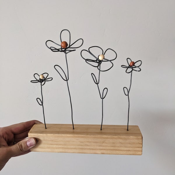 Wire Flower Decoration Mounted Wood Ring Holders Minimal Gift Home Decor Cute Art Modern Sculptor