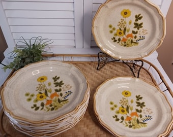 MIKASA Stoneware Salad Plates EC404 Garden Club Line in Fresh