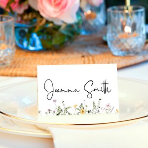 Wildflower place cards wedding, Modern wedding place card, Elegant name tags template, Placecards, Instant download, Templett #BL12-04